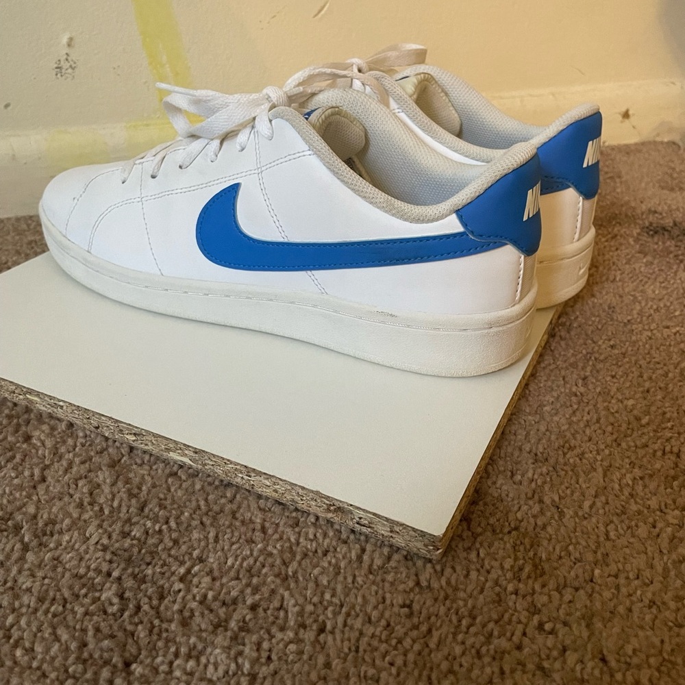 Nike court vision low